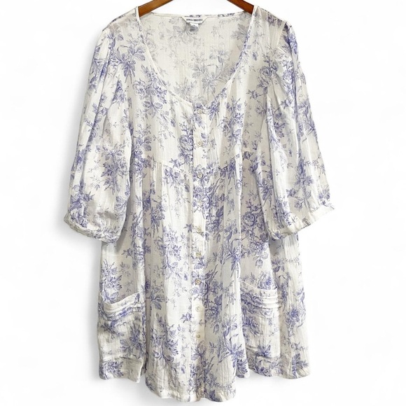 April Cornell Blue Floral Top - Picture 1 of 5